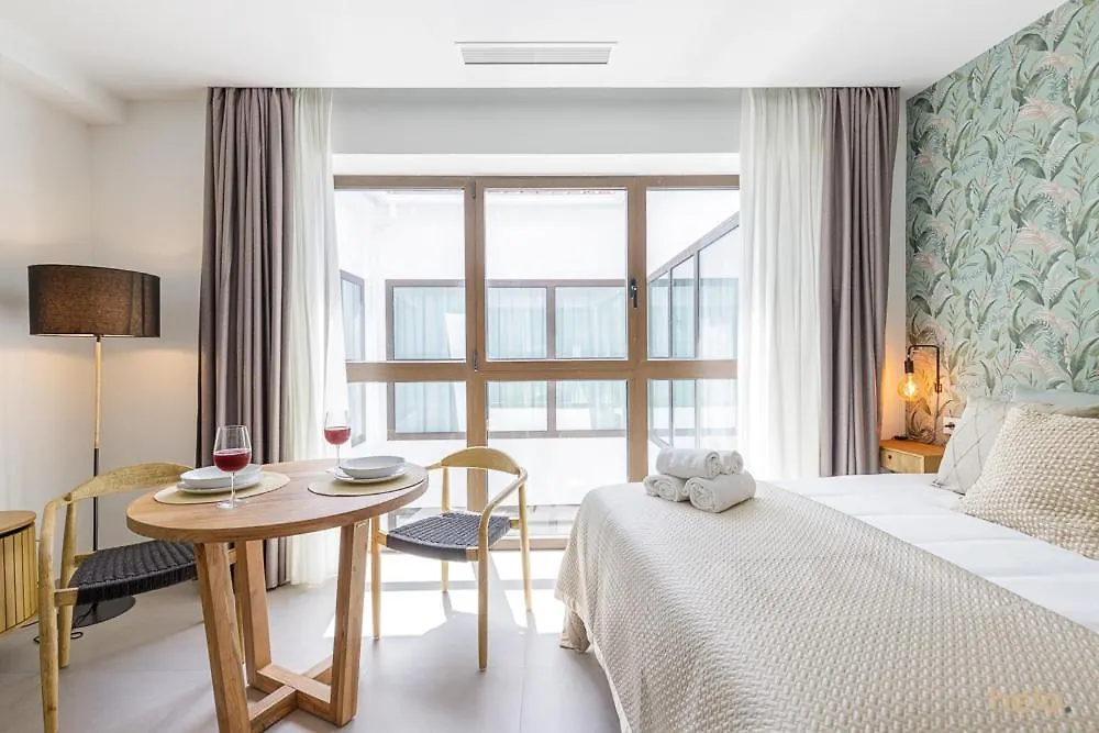 Aparthotel Cervantes Suites Malaga